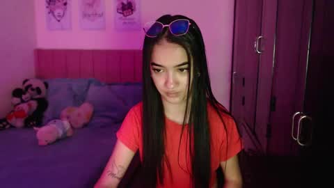 Sarah online show from March 2025 05:33:01 PM