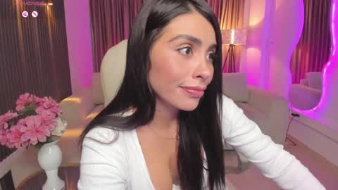 Sarah online show from May 2026 08:38:02 PM