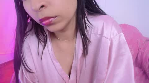 sarahajhoness online show from April 2026 07:55:01 PM