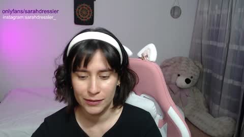 sarahdressler online show from January 2025 03:43:01 AM