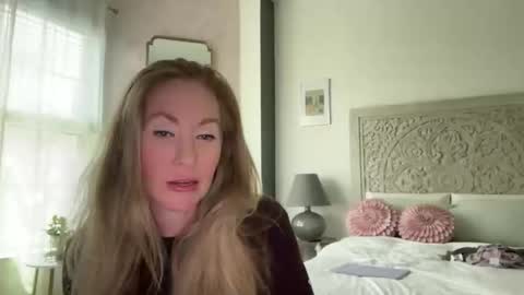 Sarah online show from April 2026 08:57:02 PM