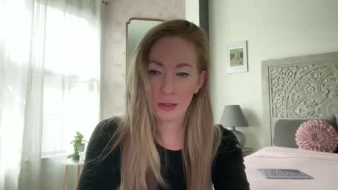 Sarah online show from May 2026 05:52:02 PM