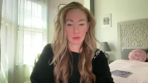 Sarah online show from May 2026 07:19:02 PM