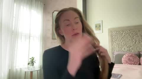 Sarah online show from May 2026 06:49:01 PM
