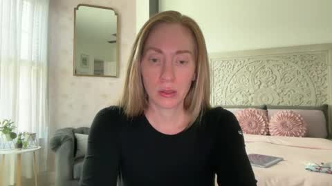 Sarah online show from June 2026 05:36:01 PM