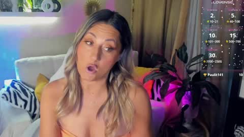 Divine Sarah NONUDE model online show from May 2026 04:24:01 PM