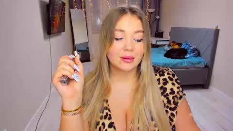 Snapshot of sarahmils chatting on February 2026 03:19:02 PM Sarah online show from February 2026 03:19:02 PM