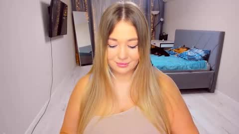 Snapshot of sarahmils chatting on February 2026 02:46:01 PM Sarah online show from February 2026 02:46:01 PM