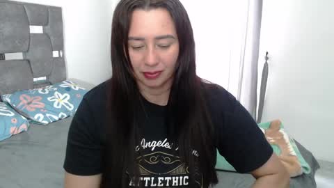 Lia online show from May 2026 07:43:01 PM