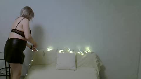 Snapshot of sarahphelps chatting on November 2025 05:17:01 PM sarahphelps online show from November 2025 05:17:01 PM