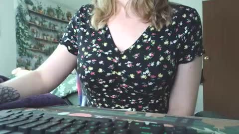 Sarah online show from May 2026 08:50:02 PM