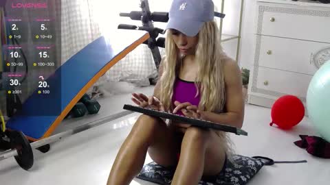 Snapshot of sarahraiynex chatting on March 2026 12:22:01 PM sarahraiynex online show from March 2026 12:22:01 PM