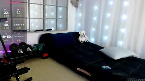 sarahraiynex online show from June 2026 10:30:01 AM