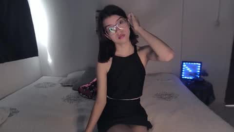 Sarah  online show from October 2025 01:45:02 PM