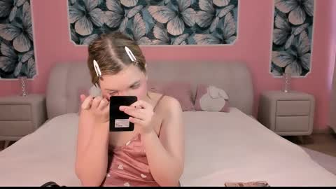 sarahwantslove online show from April 2026 06:02:02 AM