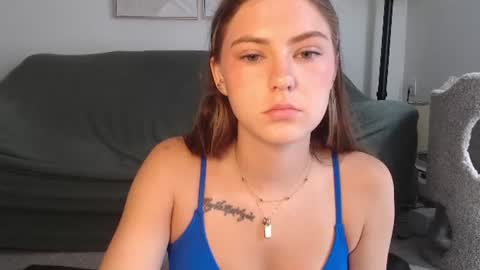 Snapshot of sarahxaoliver1 chatting on July 2026 02:21:01 PM SarahxOliver online show from July 2026 02:21:01 PM