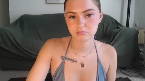 Snapshot of sarahxaoliver1 chatting on July 2026 02:13:01 PM SarahxOliver online show from July 2026 02:13:01 PM
