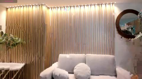 Sarah  independent model online show from April 2026 03:58:01 AM