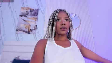 Snapshot of saralewwis chatting on February 2026 11:39:01 AM Sara Lewis online show from February 2026 11:39:01 AM