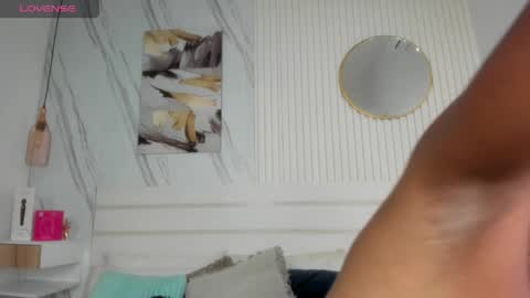 Sara Lewis online show from June 2026 11:23:01 AM