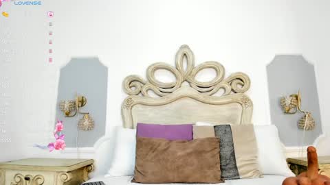 Snapshot of saralloyd chatting on January 2025 02:07:01 PM Sara online show from January 2025 02:07:01 PM