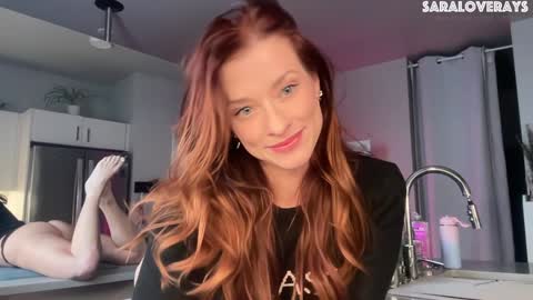 Snapshot of saraloverays chatting on December 2024 02:52:01 AM Back from Vacay Follow for more here online show from December 2024 02:52:01 AM