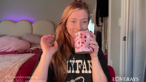 Snapshot of saraloverays chatting on October 2025 06:06:01 PM Back from Vacay Follow for more here online show from October 2025 06:06:01 PM