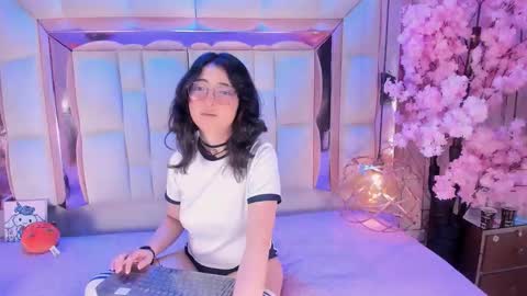 Snapshot of saramartini2 chatting on November 2025 06:13:02 AM sara online show from November 2025 06:13:02 AM