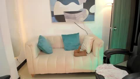 I am Sara  online show from April 2026 11:11:01 PM