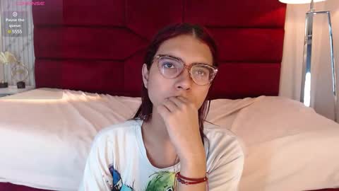 Snapshot of sarasaenz_99 chatting on January 2025 01:52:01 AM Sara online show from January 2025 01:52:01 AM