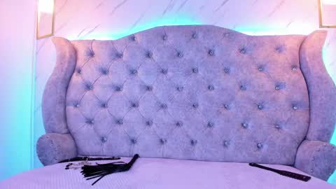   online show from January 2025 05:05:01 PM