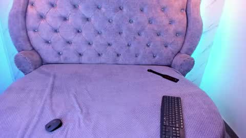   online show from January 2025 05:28:01 PM