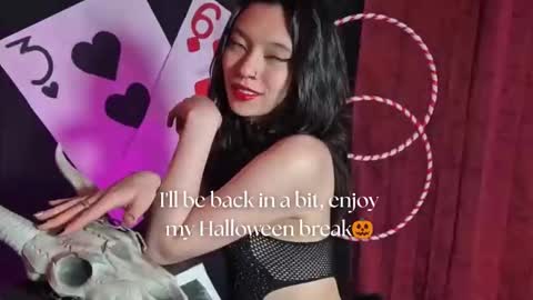   online show from October 2025 11:32:02 AM