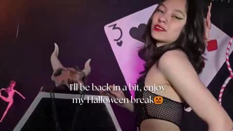   online show from October 2025 11:55:02 AM