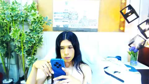 Sara Sofia online show from July 2026 09:27:01 PM