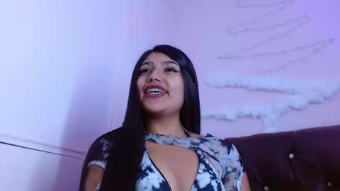 Snapshot of sarastonesx chatting on December 2024 04:29:02 PM sarastonesx online show from December 2024 04:29:02 PM