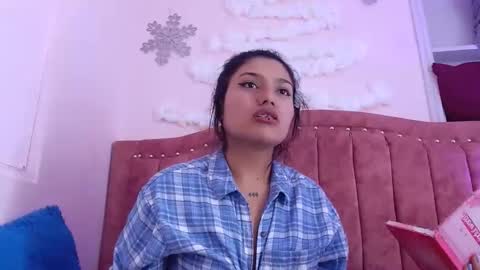 Snapshot of sarastonesx chatting on December 2024 05:38:02 AM sarastonesx online show from December 2024 05:38:02 AM