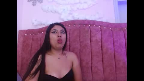 Snapshot of sarastonesx chatting on January 2025 06:13:01 AM sarastonesx online show from January 2025 06:13:01 AM