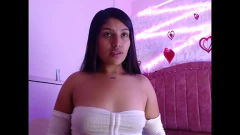 Snapshot of sarastonesx chatting on March 2025 10:49:01 AM sarastonesx online show from March 2025 10:49:01 AM