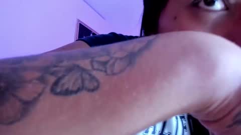 Snapshot of sarastonesx chatting on September 2025 07:19:01 AM sarastonesx online show from September 2025 07:19:01 AM