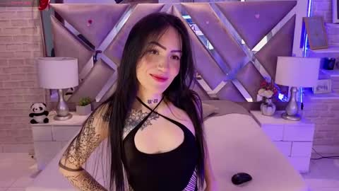 Snapshot of saratorresxx chatting on May 2026 06:15:02 PM Sara online show from May 2026 06:15:02 PM
