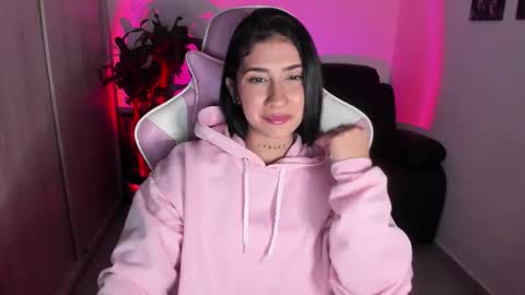 Snapshot of saratukkerr chatting on October 2025 06:41:02 AM saratukkerr online show from October 2025 06:41:02 AM