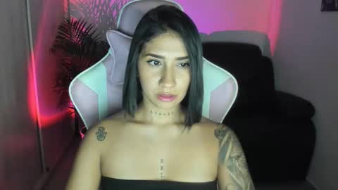 Snapshot of saratukkerr chatting on December 2025 03:55:01 AM saratukkerr online show from December 2025 03:55:01 AM