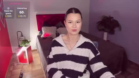 SaraVivid online show from May 2026 02:45:01 PM