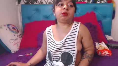 Snapshot of sarawiills chatting on May 2026 07:19:02 PM Sara Wills online show from May 2026 07:19:02 PM