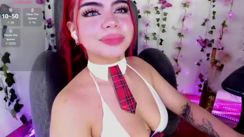 saray__jones online show from May 2026 06:03:01 PM