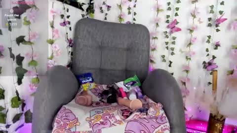 saray__jones online show from July 2026 07:22:02 PM