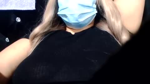 Snapshot of saray_mixx chatting on November 2025 04:02:02 AM saray_mixx online show from November 2025 04:02:02 AM