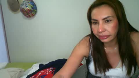 Snapshot of sarayu__ chatting on February 2026 02:54:01 AM Darsha online show from February 2026 02:54:01 AM