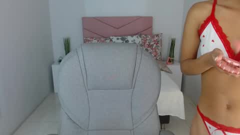 Saray Vega online show from September 2025 07:14:02 PM